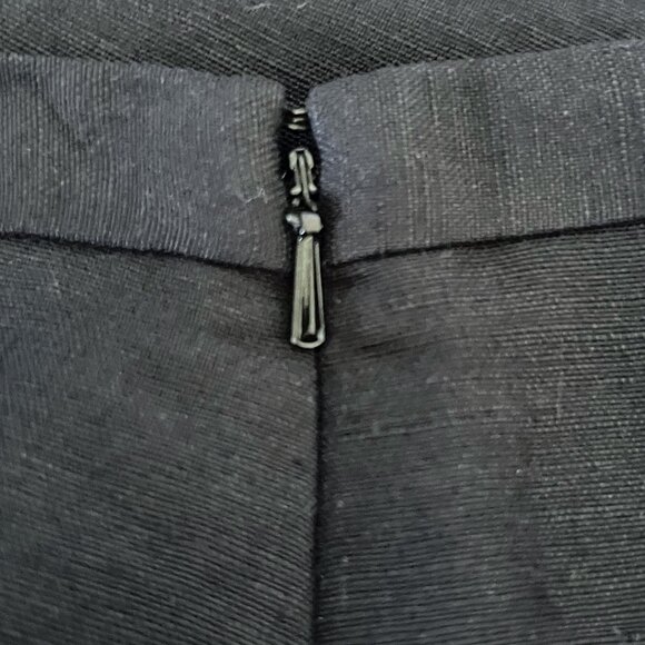 BCBGMaxAzria black linen blend fit and flair eyelash hem skirt size 8 - Picture 6 of 9